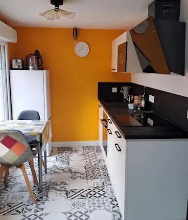 Charmante Petite Maison Proche Du Port, Maison 7 ビニック